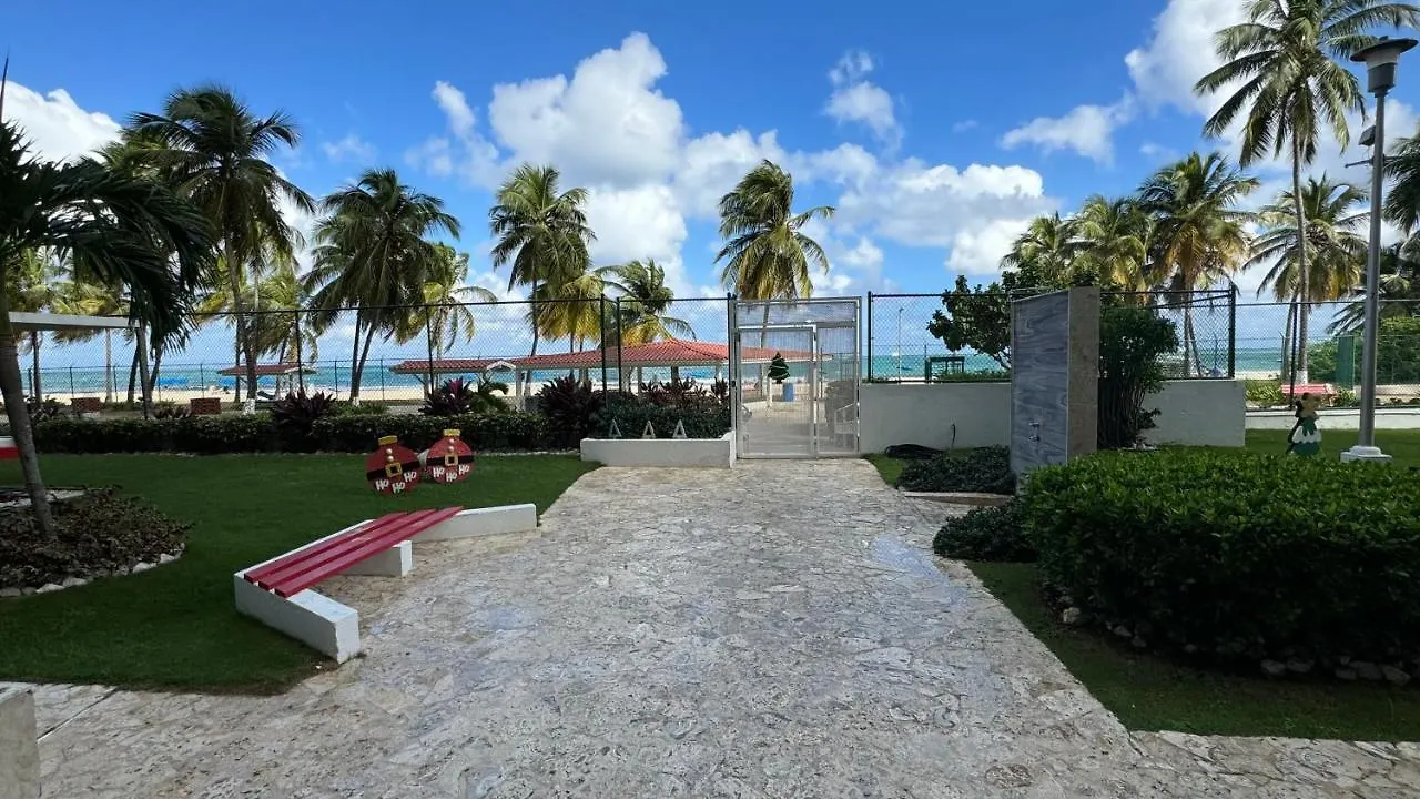 Ocean Front 2 Bedroom & Bath In Isla Verde San Juan Lejlighed